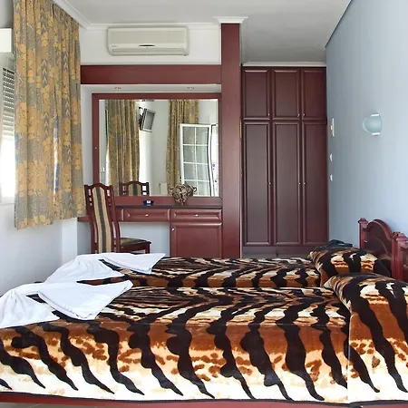 Hotel Chronis 2*