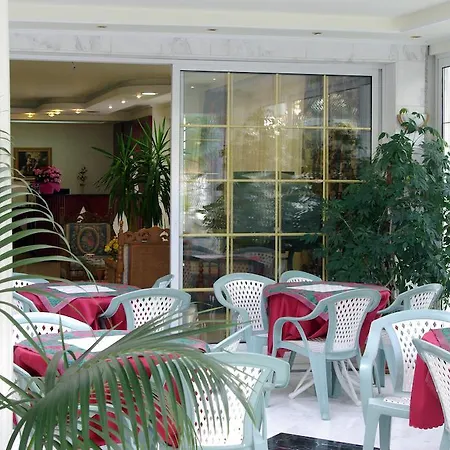 Hotel Chronis